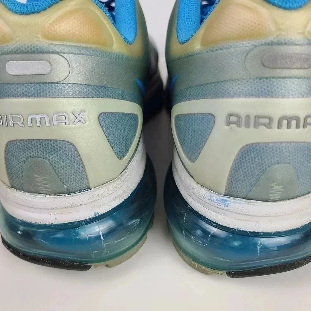 NIKE Excellerate running shoe